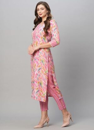 Women's Cotton Blend Floral Straight Kurta with Pant Front